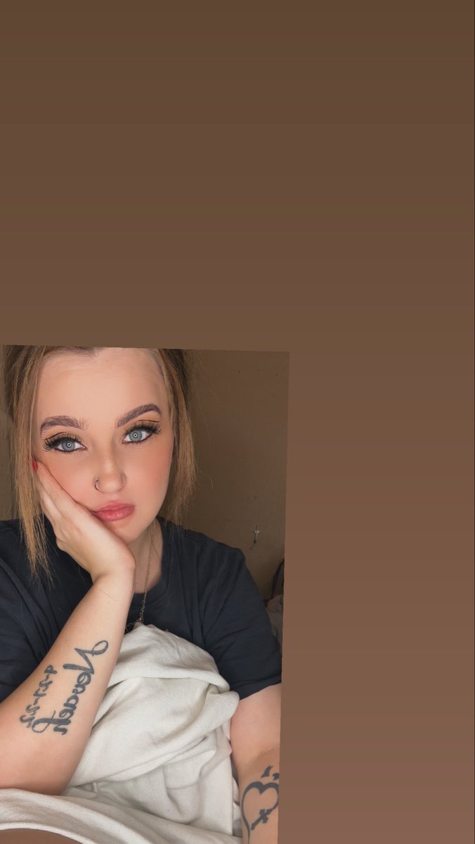 Being alone on valentines day 🙄