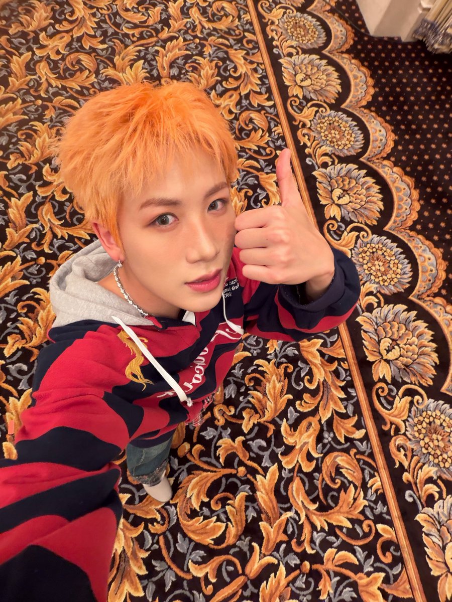 mazzel_official's tweet image. オレンジボーイが誕生したよ🍊🧡

#HAYATO #MAZZEL
#まぜジャック 
#MAZZEL_BANQUETBANG