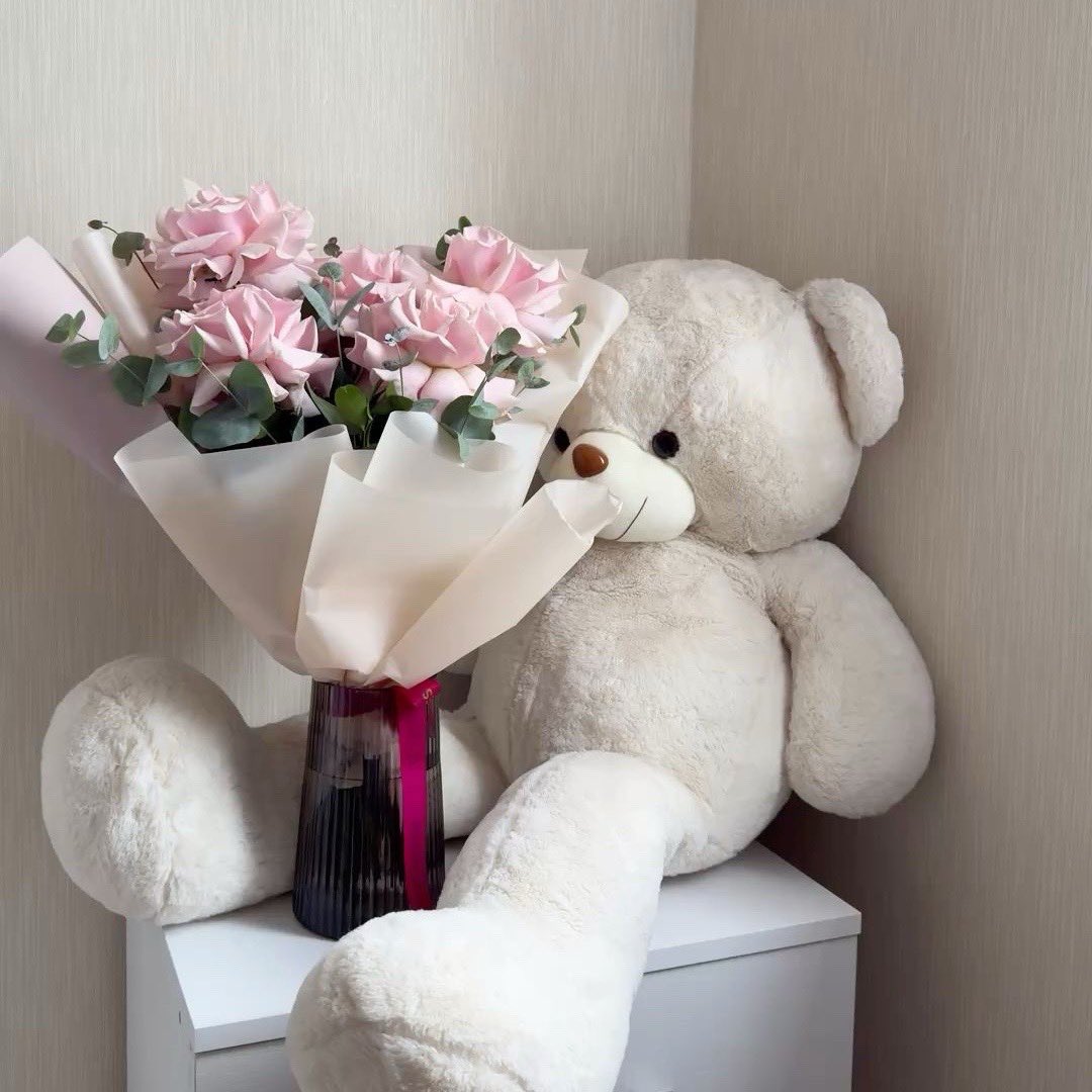 👶🏻: Telima kasih dyy! 
👶🏻: Selamat hali tesayangan juda ya~

🧸💐💖 <a href="/mariorvndra/">Mario</a>
