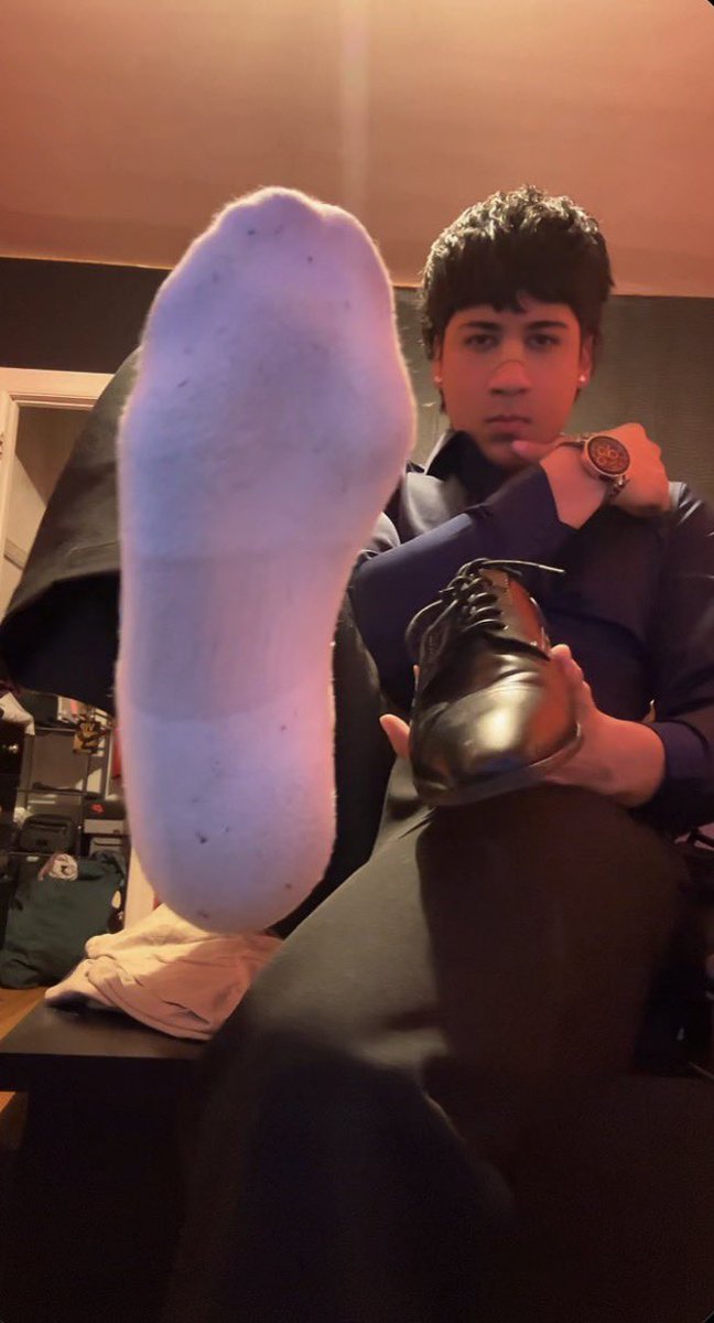 _MasterZach's tweet image. Bro really thought he could read this without tributing. That’s adorable. Almost as adorable as your account balance after I’m done laughing at it. $300 insult tax, now Wimp 😈