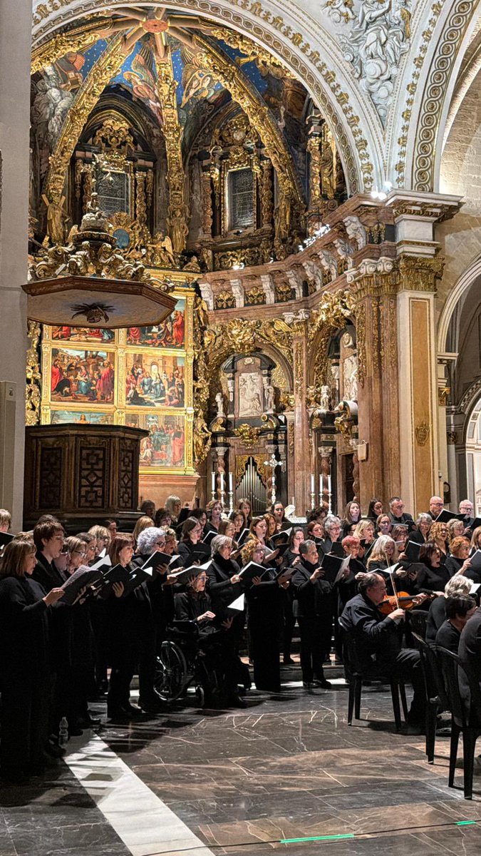 Festes de València tweet media