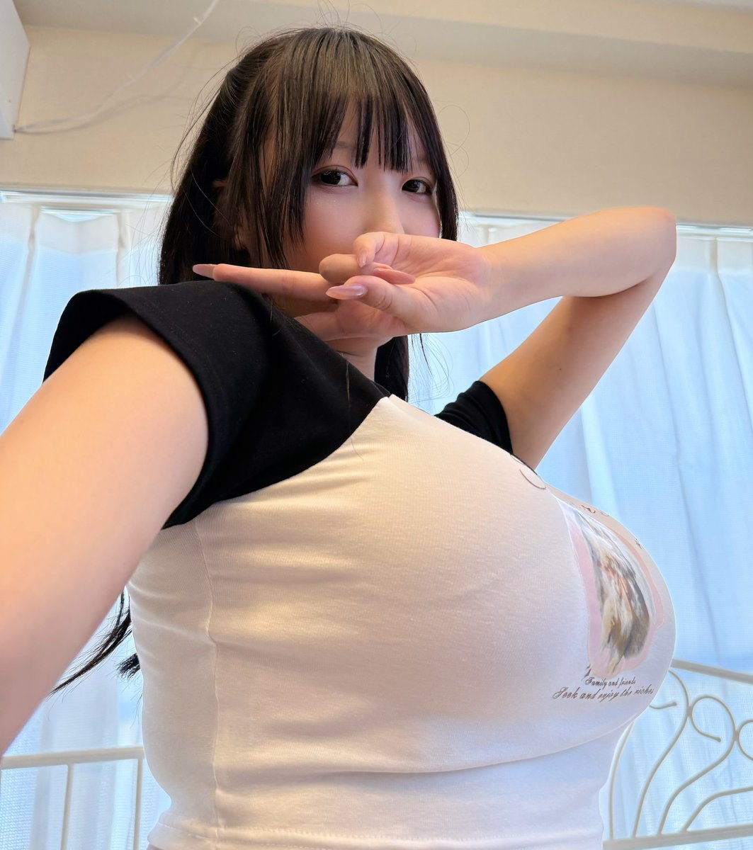 おはにゃฅ^•ω•^ฅ
昨日の動画あげて、なんて言われるかなってすごく怖かった。

でも、思ってた反応と全然ちがくて
応援してくれる意見が多くて朝少し泣いちゃった…

ほんとに恵まれてると思う、ありがとう🥹

動画はあと20本くらいで見れなくなります。 https://t.co/BW0Av2LHD1