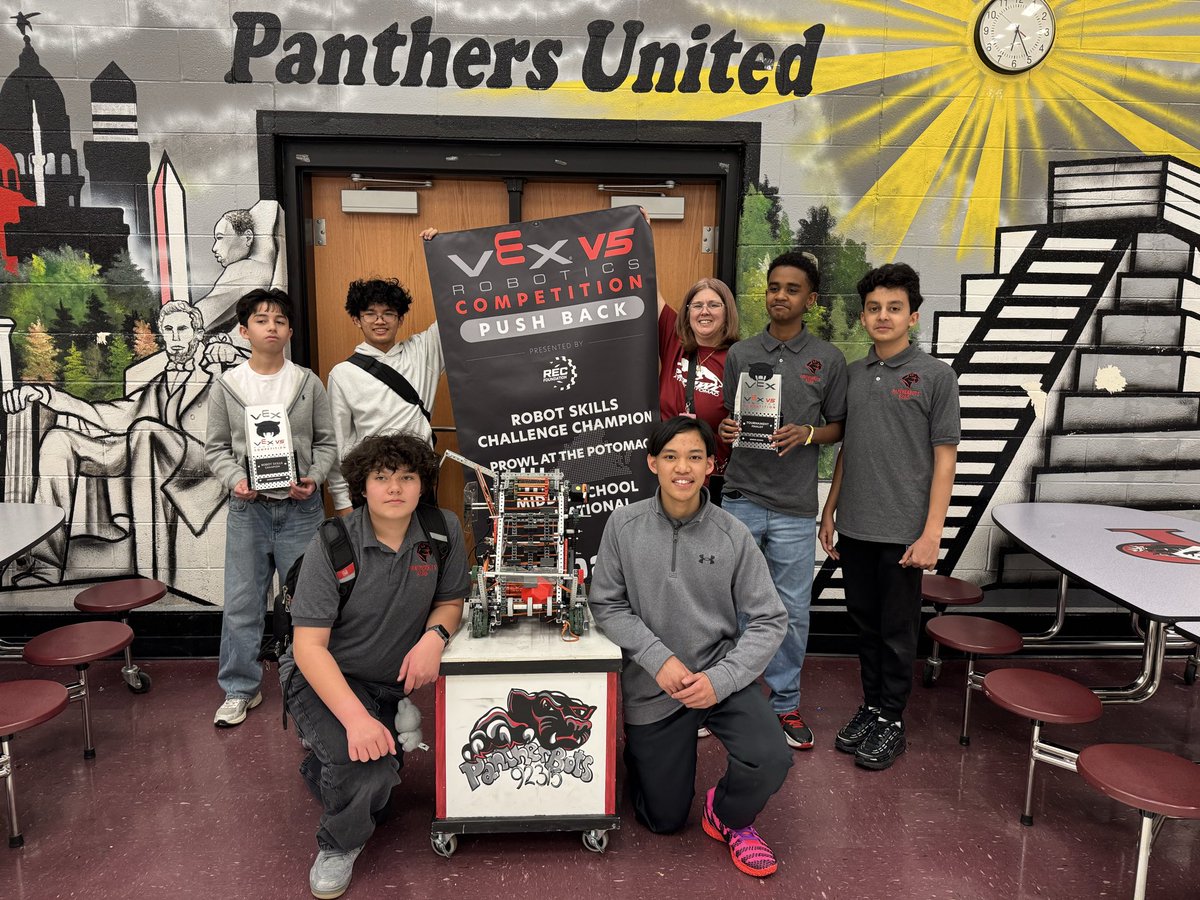 CorreaFAE's tweet photo. These kids surprise you in the most magnificent ways! They are simply amazing!  @PotomacMS Pantherbots Team P a.k.a. Programmed to Win finished the day ranked number one in Robot Skills and tournament finalists at the 2nd Annual Prowl at the Potomac robotics tournament! https://t.co/FZa2rrw0UZ
