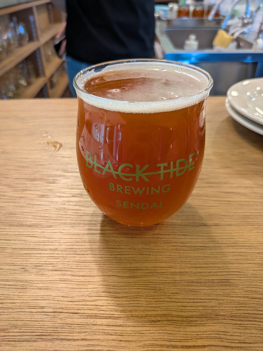 nao7012's tweet photo. 今回もBLACKTIDEさんへお邪魔
Hazyが豊富なのが嬉しい
でも今日の一番はコレ！紅茶！

#BLACKTIDE https://t.co/yAwecxTZ2t