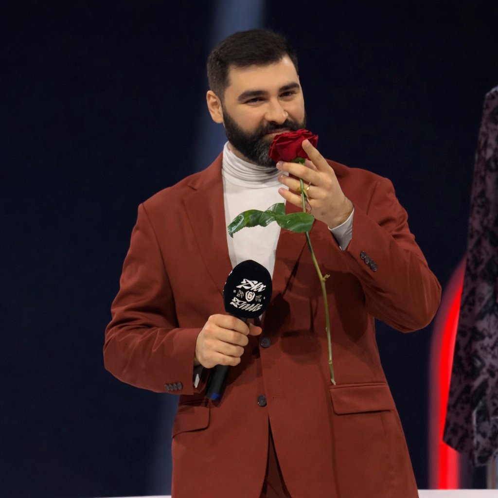 Ex_StreamX's tweet photo. Bringing flowers for V day at S.I 💐part.1

Big thanks to everybody for the  bday wishes and to all that got their flowers ! You all looked amazing! 🤍

Special Mention to Claire (stage manager ) that helped me get the flowers in for me! 🤍

#SixInvitational #SI26 https://t.co/T9pA9PTt7v