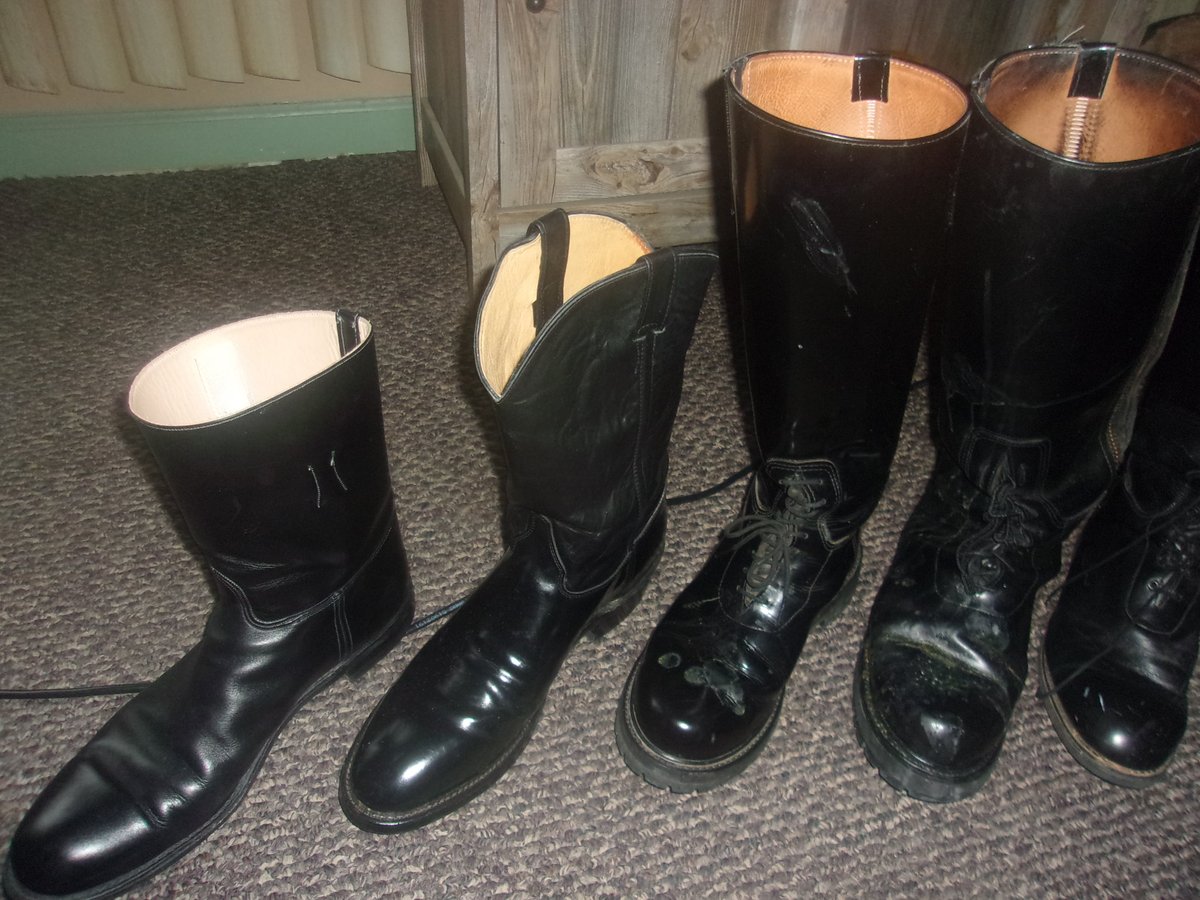 CumYourBoots tweet media