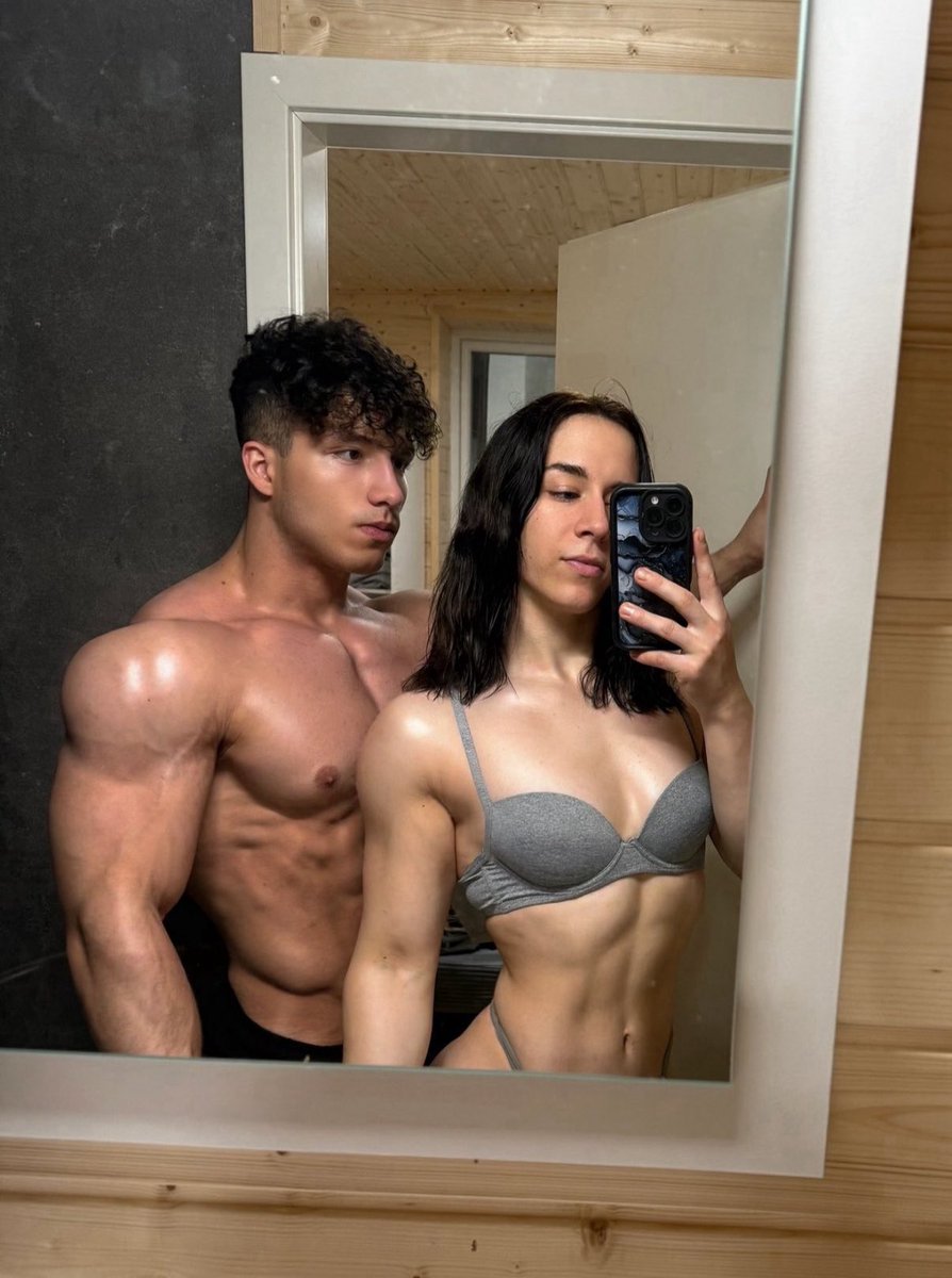 FitCouple tweet media