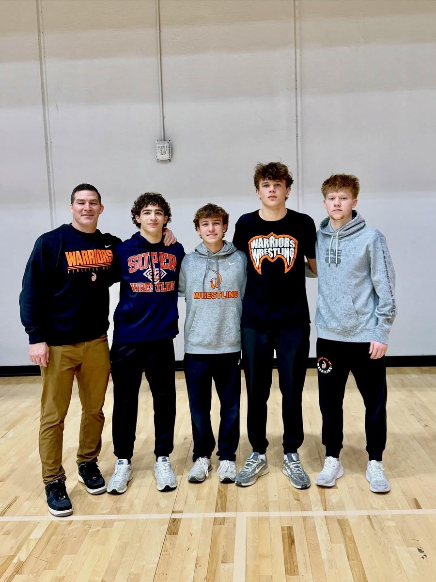 LWWAthletics's tweet photo. 🚨 4 WRESTLING STATE QUALIFIERS 🚨

Hack (113), Glynn (132),  
J.  Strezo (144), Herman (165)

Alternates: C. Strezo (120) &amp; DiBenedetto (126)

Champaign next. Back to work. 💪

#GoWarriors https://t.co/QEePJgQUg3