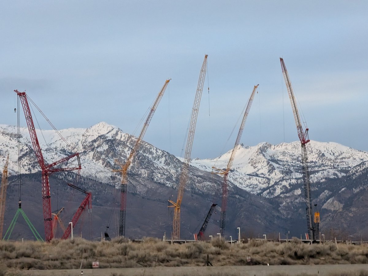 scottew's tweet photo. Lehi chip fab crane watch https://t.co/6pFs0EqBqg