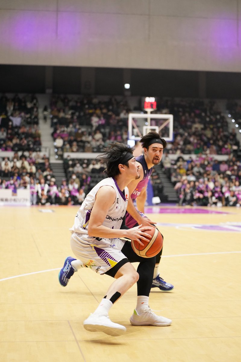 1234maimai5678's tweet photo. GAME DAY💛💜vs SHINSHU
行ったれ！やったれ！
思いっきりやりたいようにやってみたら？
#やればできる子集団なんだもん
#やっちゃえばいいじゃん
#GoWYVERNS🦇🐉 #GoTAISEI💜 https://t.co/xmE5zTD3Ql