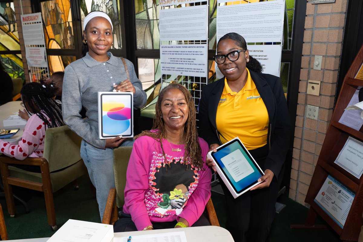 Holly J. Mitchell tweet media