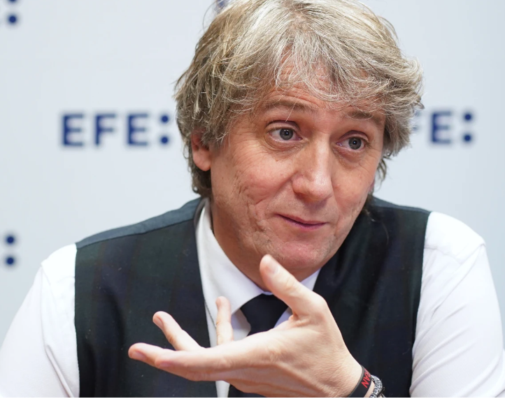 Monsieur de Sans-Foy tweet media