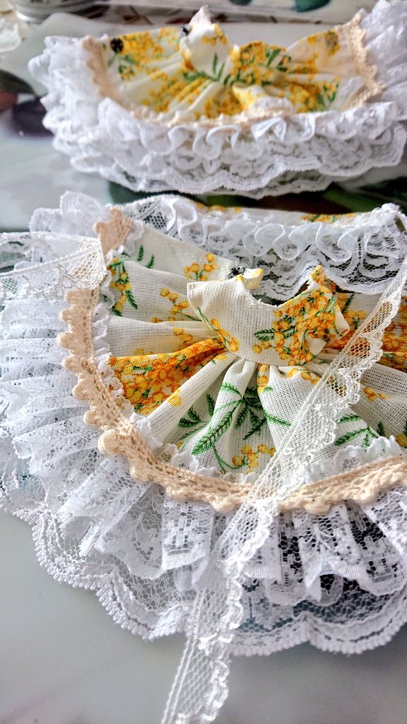 おはようございます☀️ ミモザ柄のホワイトカラー3着 本日完成次第