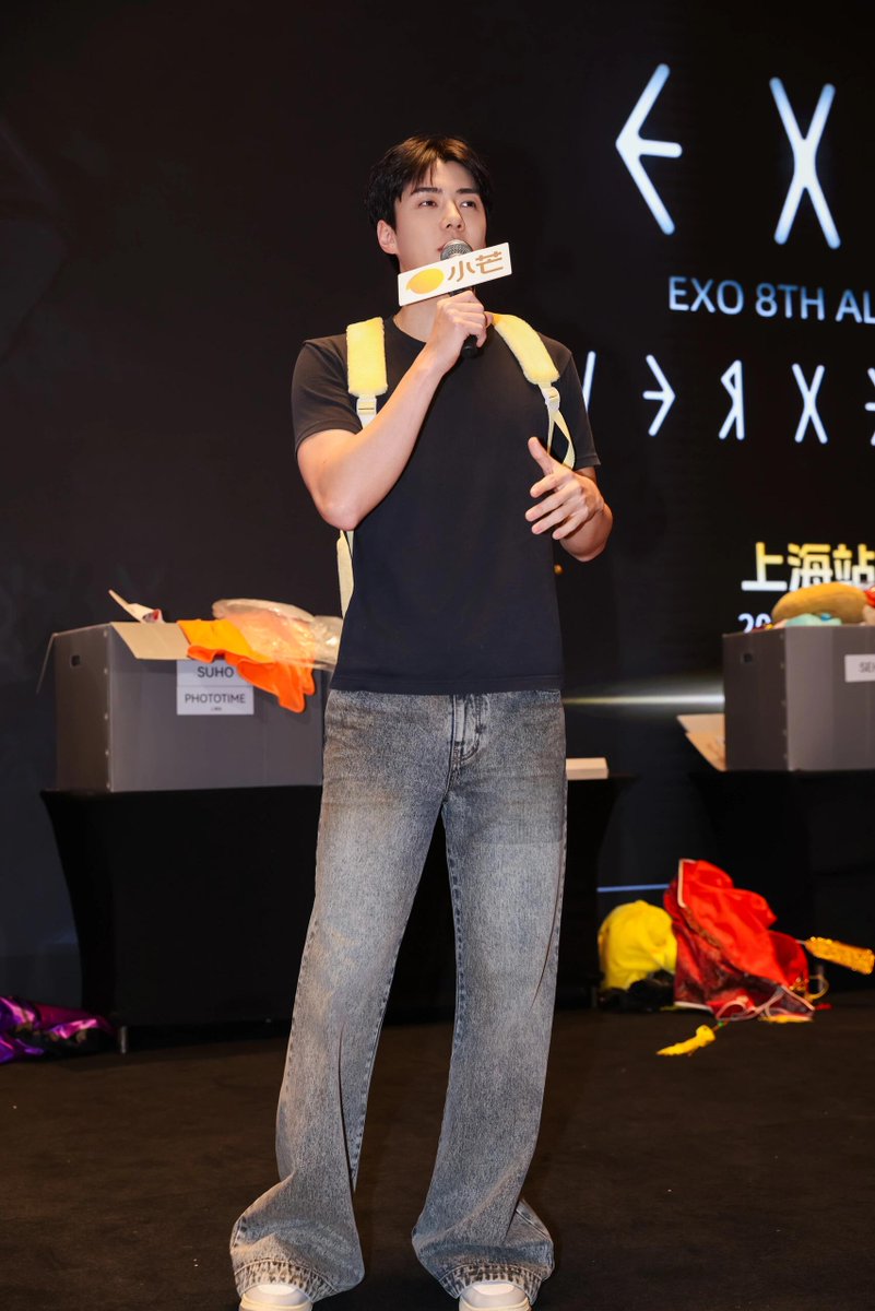 SeeHunbook tweet media