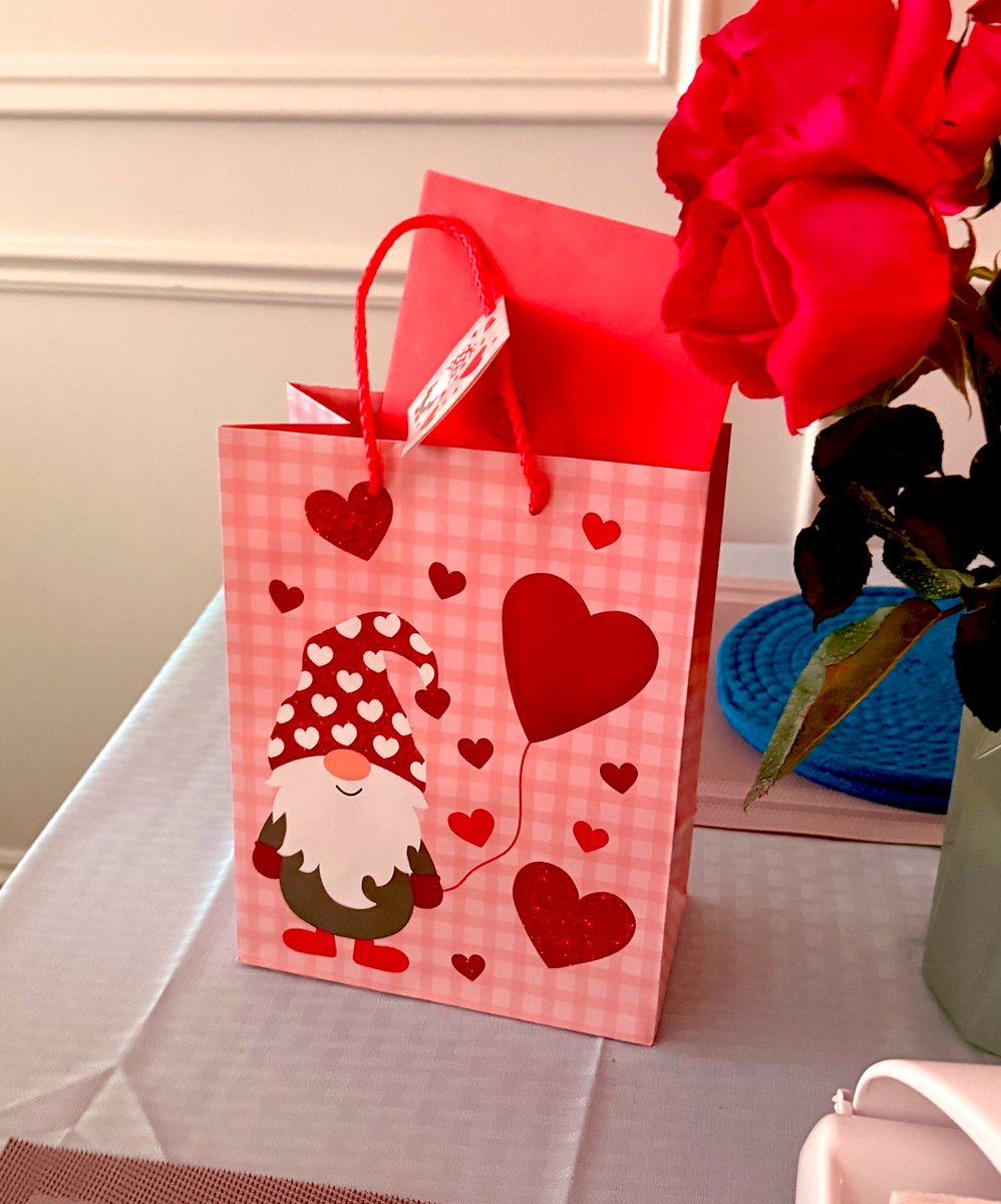mcsdibart's tweet photo. Happy Valentine’s Day to my love @dmod7777 ! Sofia and I love you so much 🩷💜🩷💜🩷💜 #sofia #ValentinesDay https://t.co/2lA7iC0Ldf