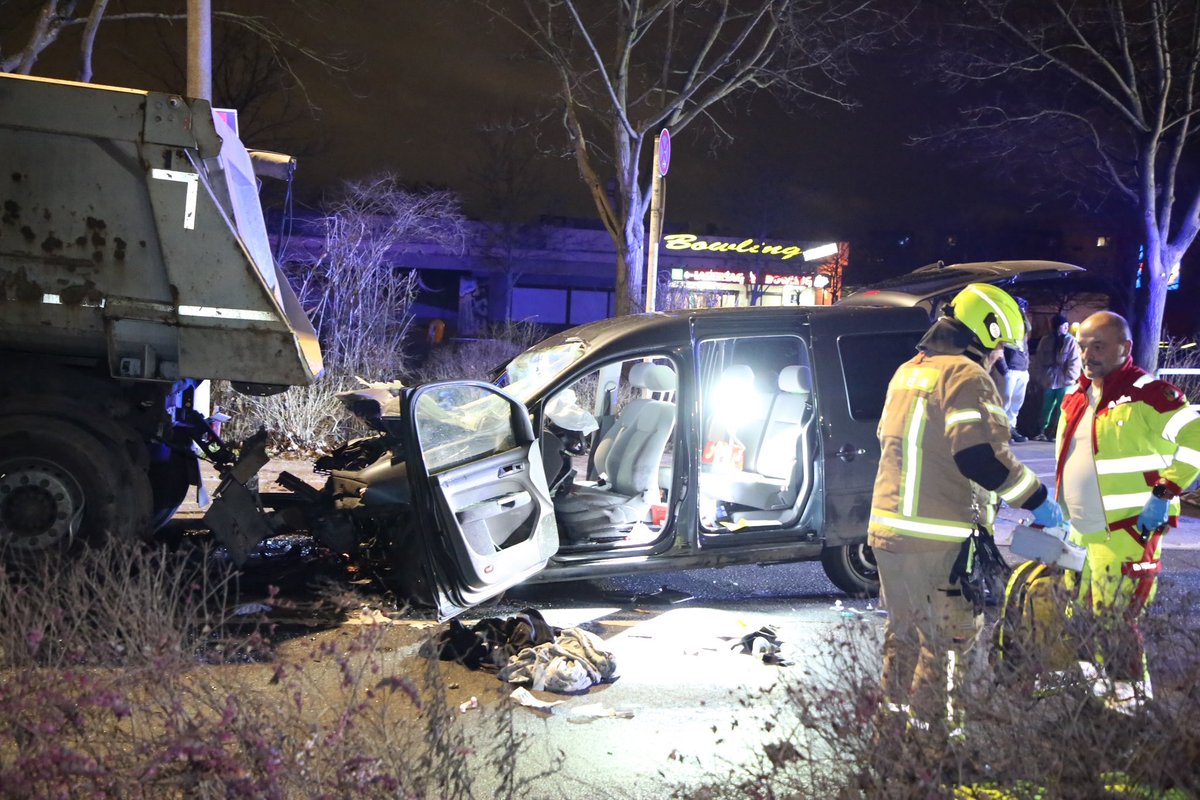 Fotograf T. Peise tweet media