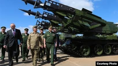 Una cosa es tener paciencia y otra muy diferente, permitir que un gobierno 🇺🇸 infame nos agreda.

Los 🇨🇺 aprendimos de nuestra historia, aprendimos a querernos lo suficiente para no callar.

Nuestra paz no tiene precio. #CubaEstáFirme #CubaVencerá