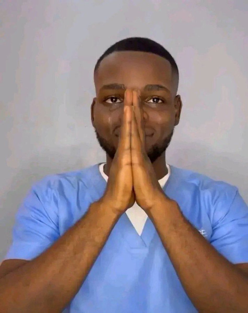 Anonymouslyview's tweet image. Mr west hearing his camera down doings 😭😂#Audiocar