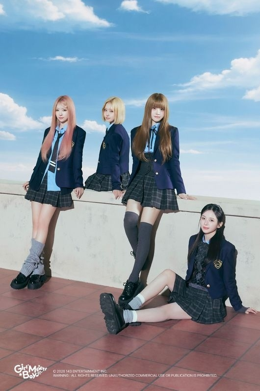 【MADEIN売上速報】

最新作「Girl Meets Boy」
初日：12,193枚
4日目：42,301枚！！！！　(※現在)

前作、前々作を超えています。
MADEIN、凄いです！

※MADEIN FOREVER
初日：14,398枚
4日目：31,931枚
初週：57,005枚

※MADE in BLUE
初日：7,427枚
4日目：15,003枚
初週：33,375枚