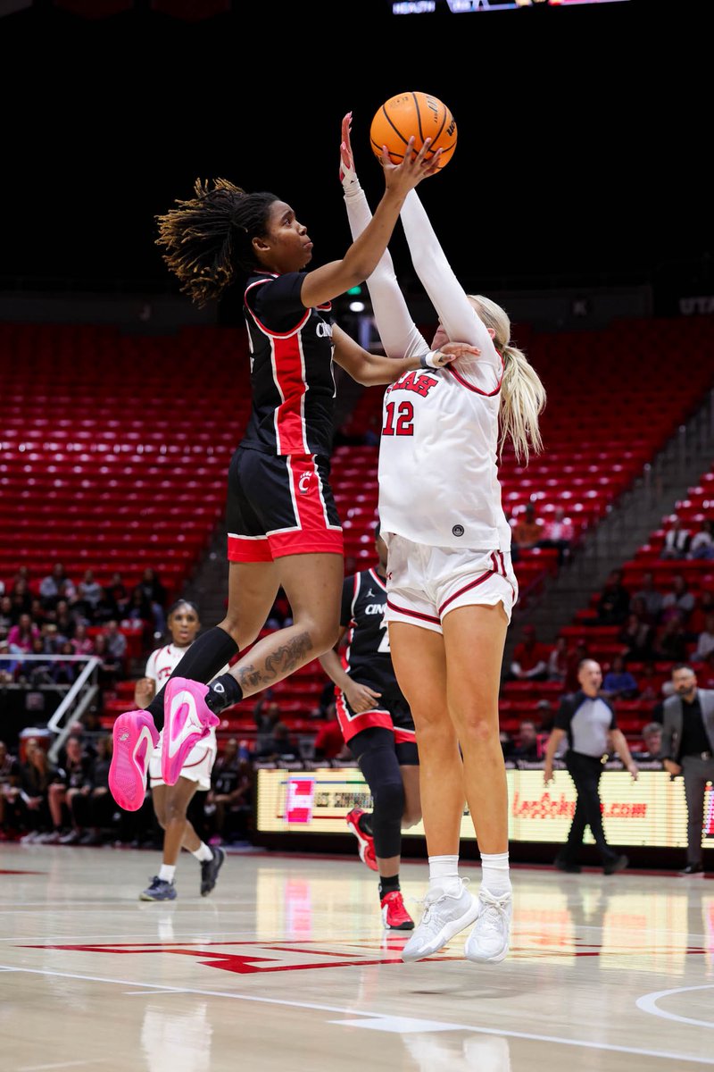 Cincinnati Women's Basketball tweet media
