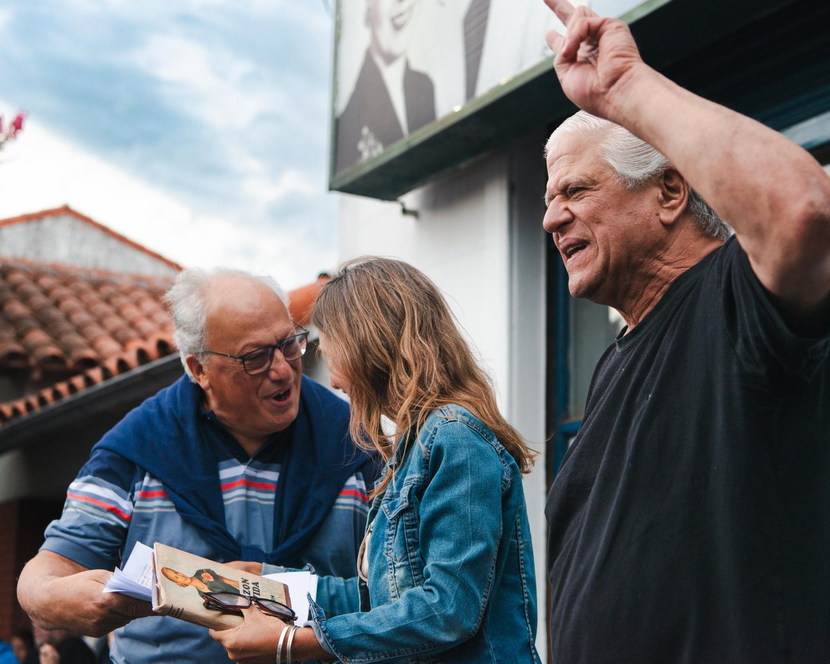 ☀️Patria Sí, Colonia No

Presentamos la lista peronista en General Pueyrredon. Una lista llena de compañeros y compañeras que entienden que el desafío que tenemos es ordenar y organizar al peronismo para enfrentar a Milei, para luchar por la liberación de Cristina y para