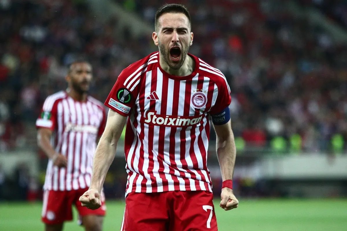 Λείπεις!

#OlympiacosFC