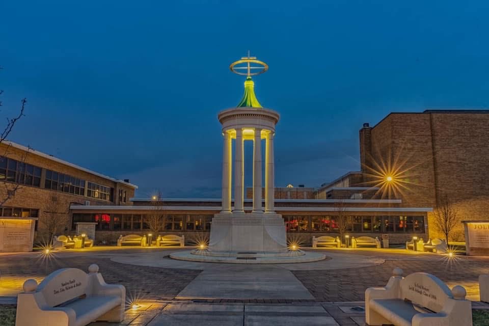 The Victory Light shines bright tonight! Congratulations to our 10 Wrestling <a href="/IHSA_IL/">Illinois High School Association #IHSA</a> State Individual Qualifiers!  

106 Kane Robles
113 Colton Schultz
120 Finn McDermott
126 Luke Foster
132 Jason Hampton
138 Adante Washington 
144 Matthew Laird
157 Nolan Vogel
175 Vince Skedel