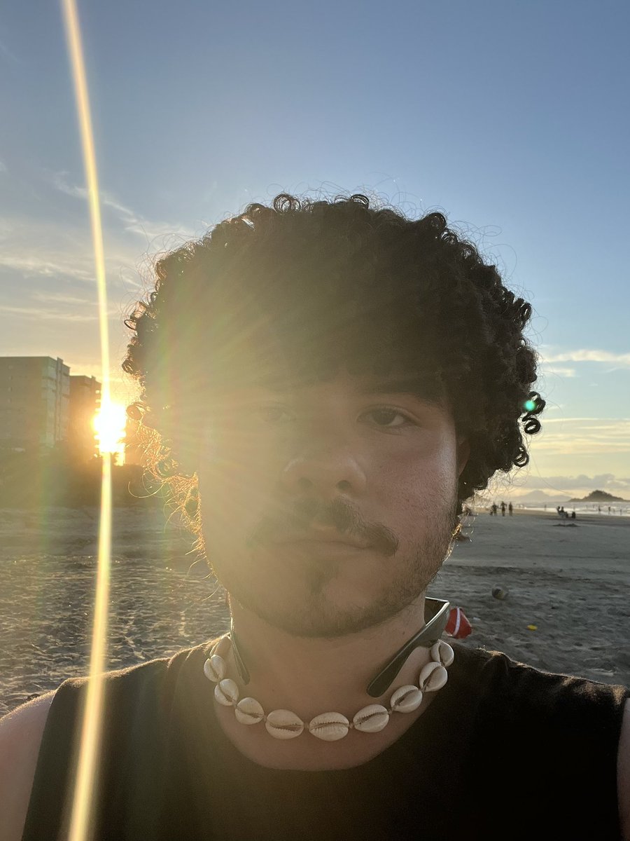 insira aqui um user engraçadinho tweet media