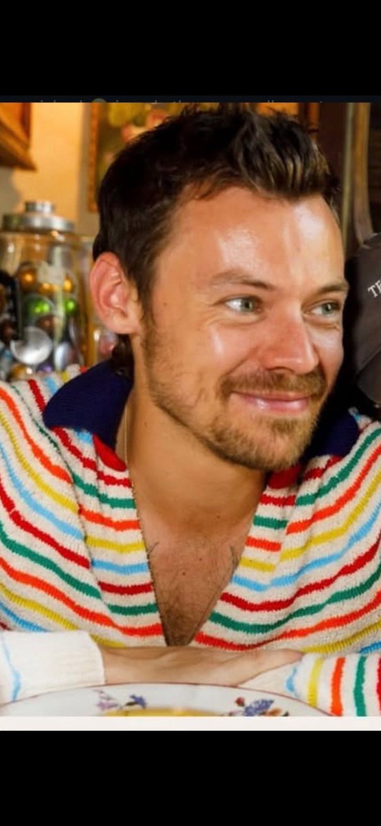 This how I like to see Harry. Happy and free from stunts and Azoffs.