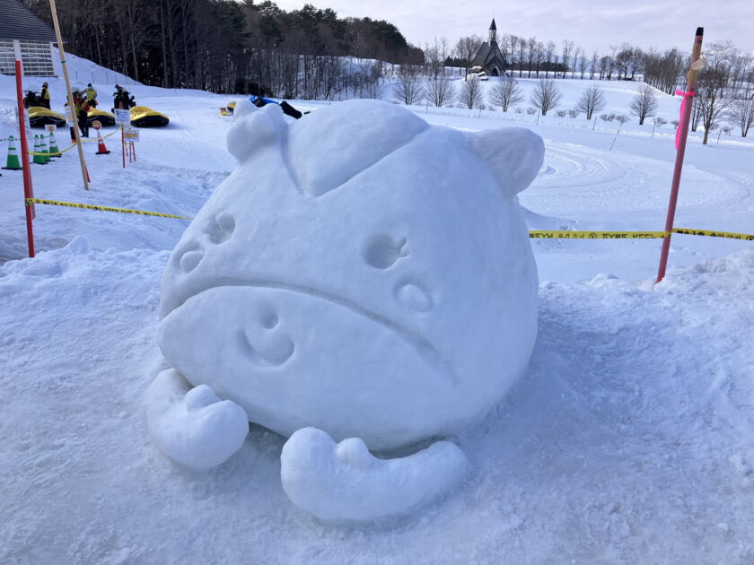 9時30分現在、牧歌の里です♪ 天気 晴天 気温 8.9℃ 積雪 80cm程度 【雪