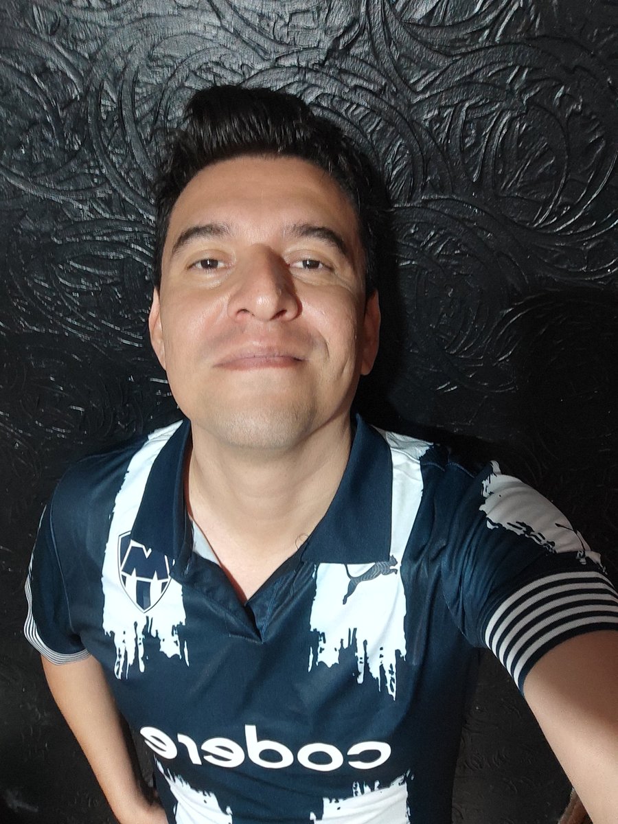 iam_jc77's tweet photo. @TUDNMEX #sabadofutbolero https://t.co/toVlIv3xFA