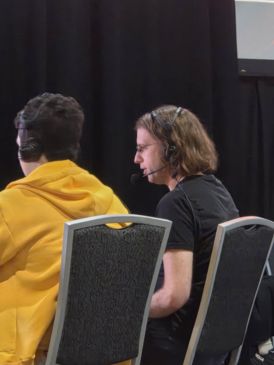 SailorMagatron tweet media