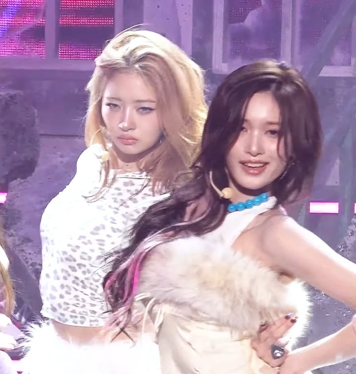 AnYuddaeng01's tweet photo. dua personil baru:

rei ting ting &amp; leeseo citata https://t.co/O6olXKGm0z