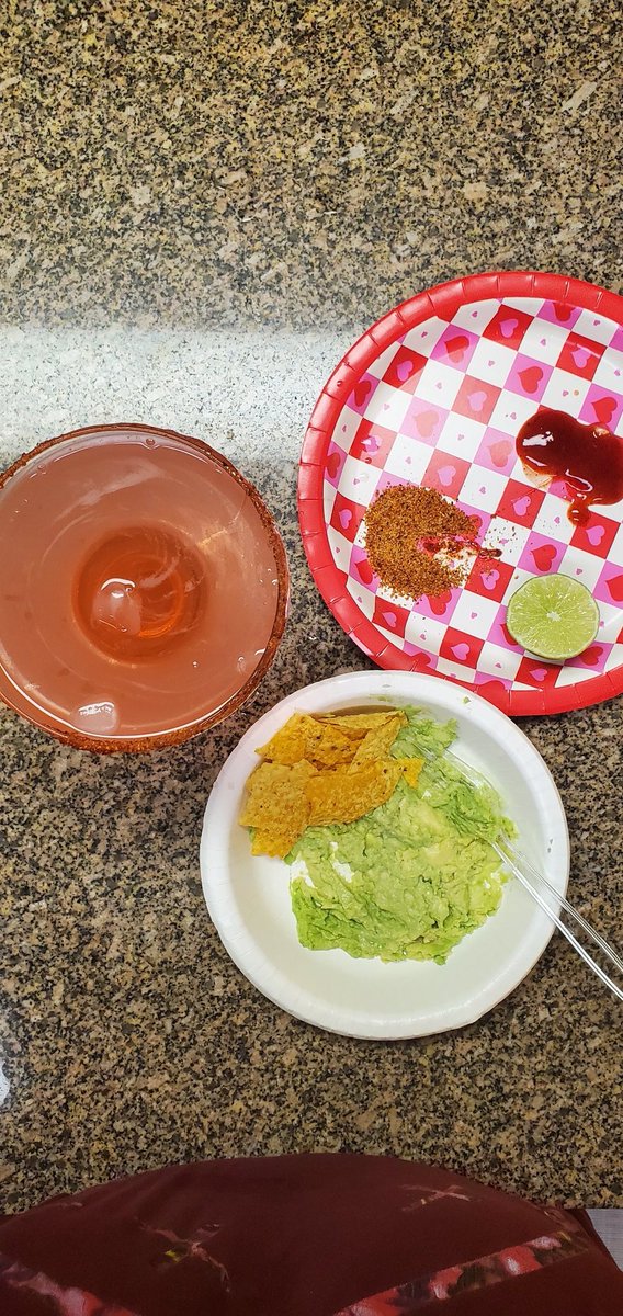 Just because my husband is working tonight on Valentine's Day doesn't mean I can't have a strawberry margarita (with Taquin&amp; chamoy) with chips &amp; avocado. While listening to 90s tejano music.  Not too bad. 🤷‍♀️😆