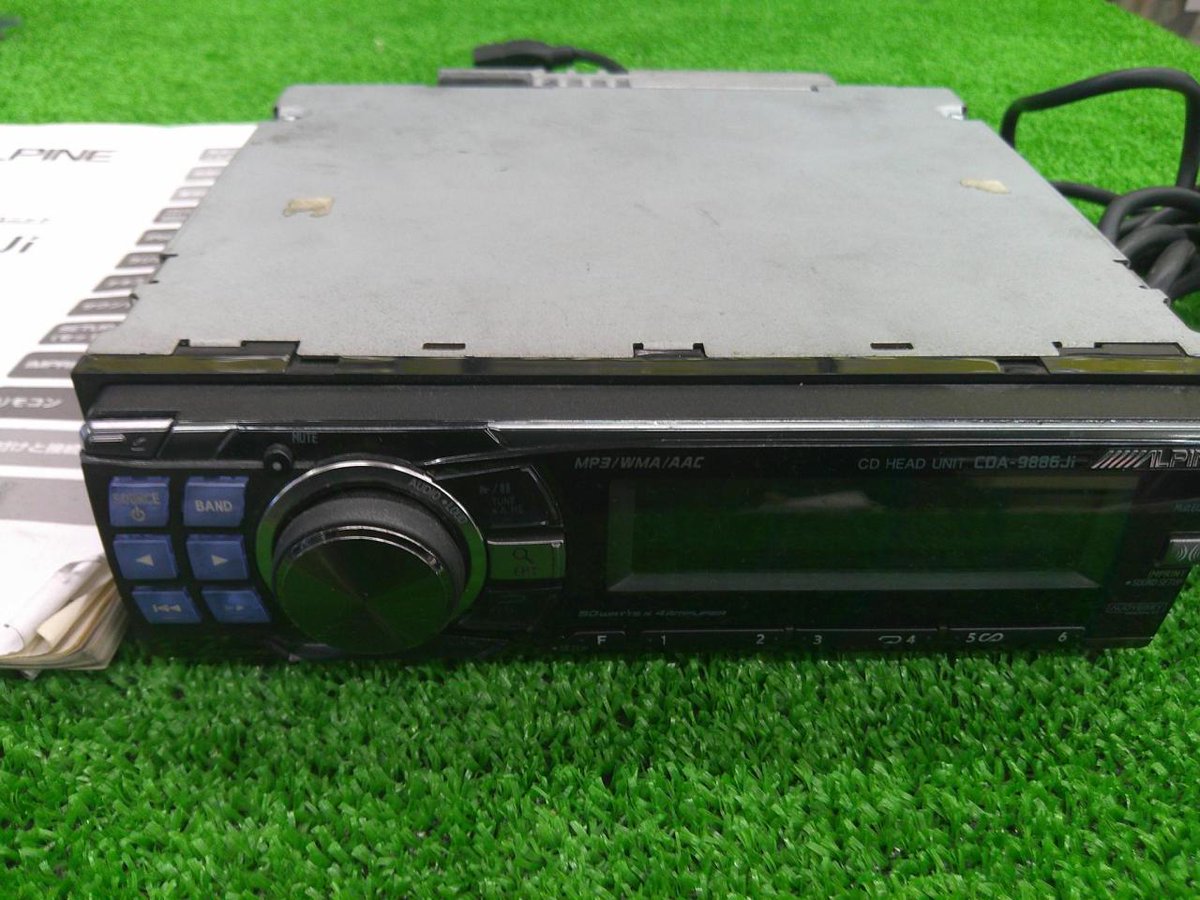 いまだ人気のハイエンド1DINデッキ入荷！ ALPINE CDA-9886Ji 発売から