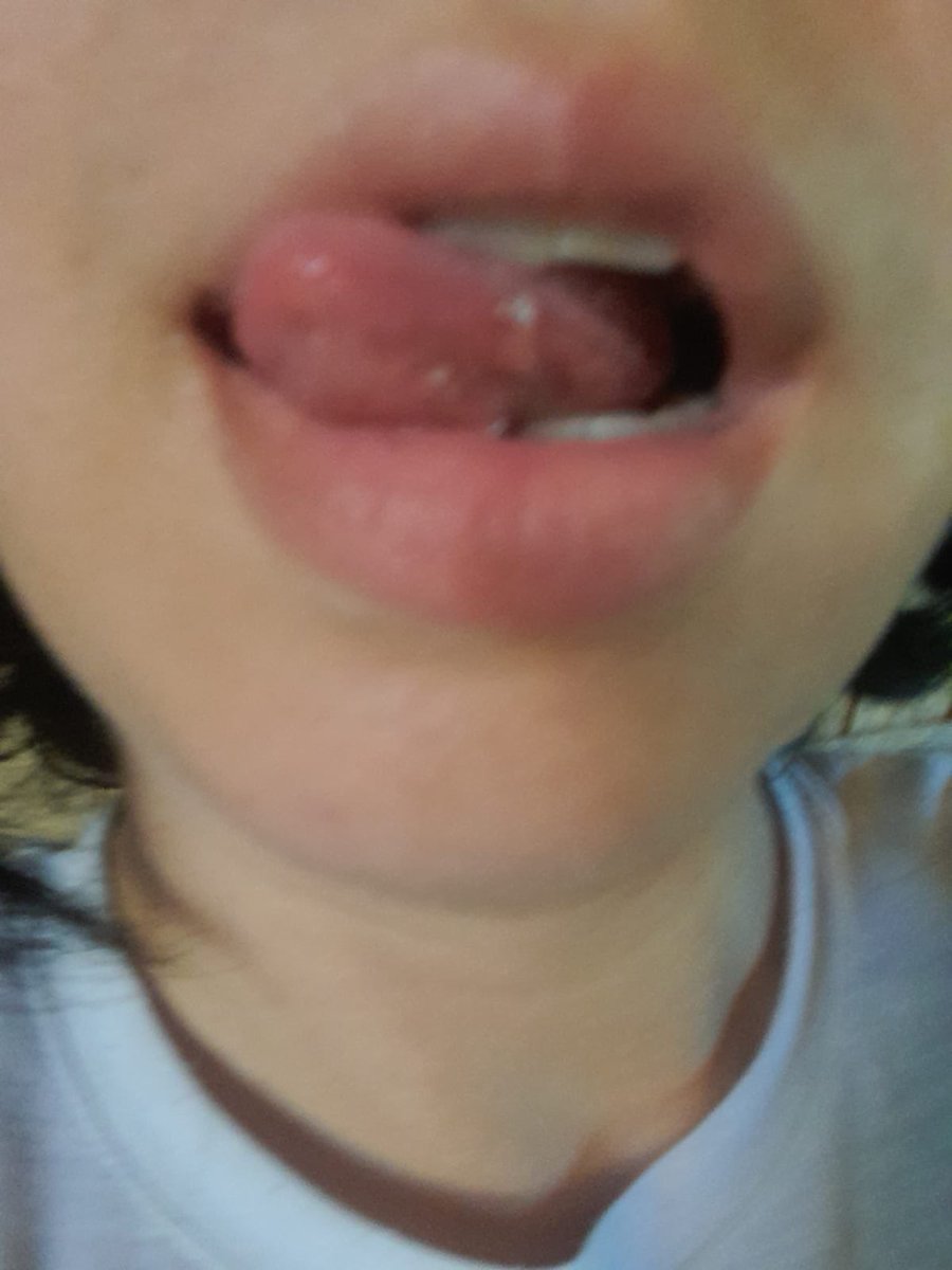PameMonroe's tweet photo. Tasty lips. Want some? https://t.co/hwElDaJYLd