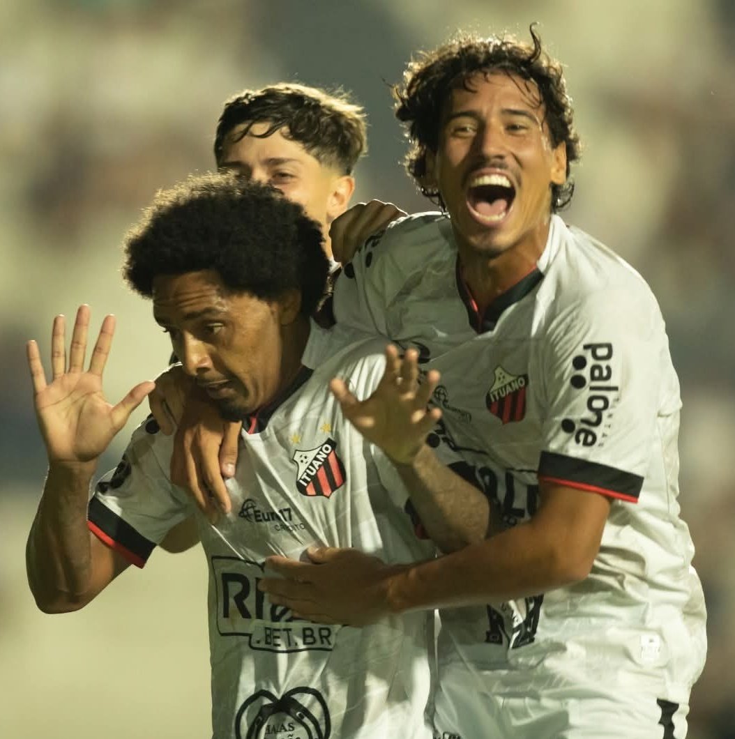 allanmattos__'s tweet photo. Última vez que vi tanto estrago no estádio em Piracicaba, foi quando o MC Ryan destruiu o gramado com o carro KKKKKKKKJ

@EsUmGigante @Frente1947 https://t.co/dkKroXmHKM