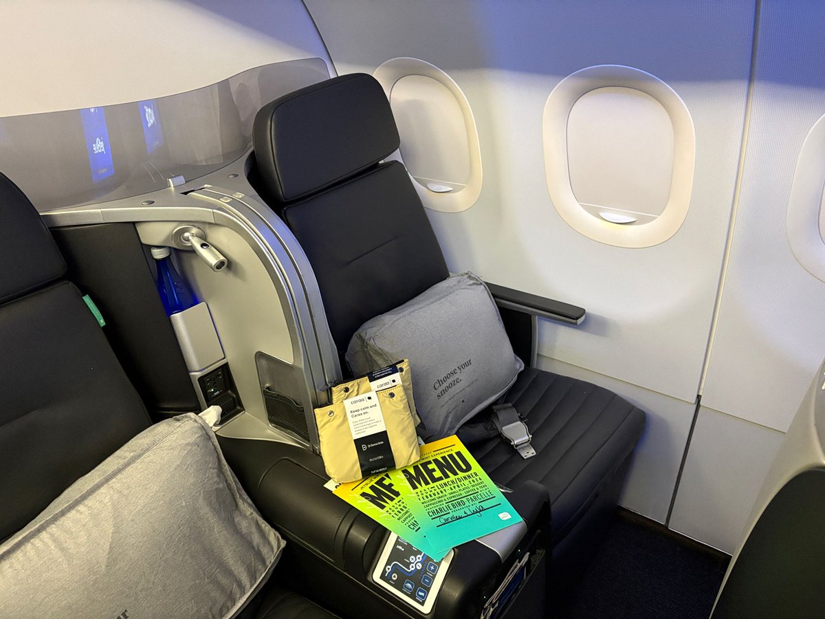 royalflusher's tweet image. Heading to Vegas in style. JetBlue Mint