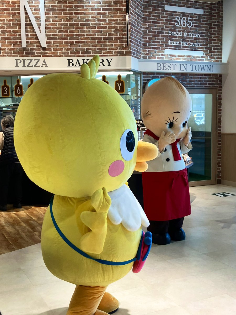 今日は川中島店で抽選イベント開催中！ キューピー&ピコピーもお店に