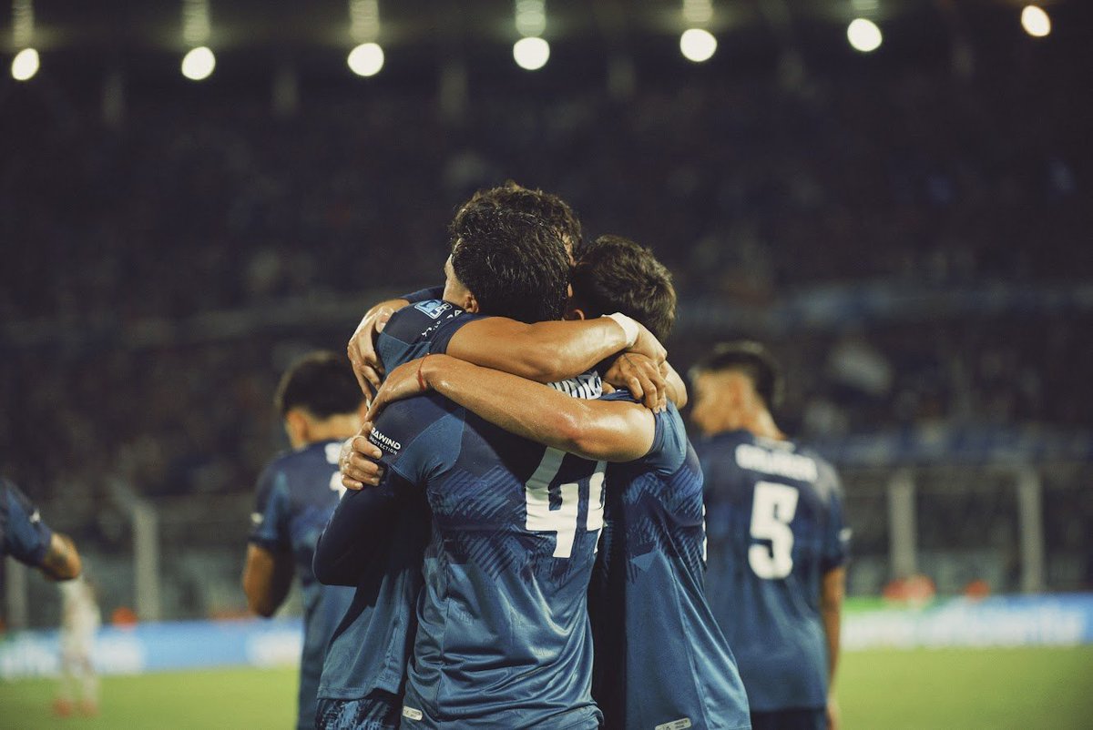 CATalleresdecba's tweet photo. ¡Feliz San 𝐕𝐚𝐥𝐞𝐧𝐭𝐢́𝐧! 🥰 https://t.co/dWzqGh5IvG
