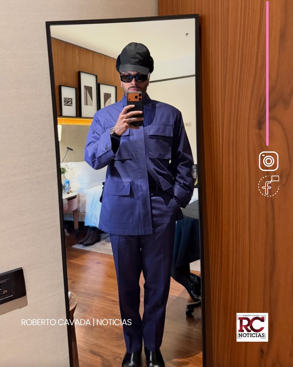 En el Día de San Valentín, el artista urbano Rauw Alejandro compartió un carrusel de imágenes que resume lo que ha sido su 2026 hasta el momento, combinando escenas sobre la nieve, momentos íntimos en casa y un estilizado autorretrato frente al espejo.

El carrusel, que mezcla