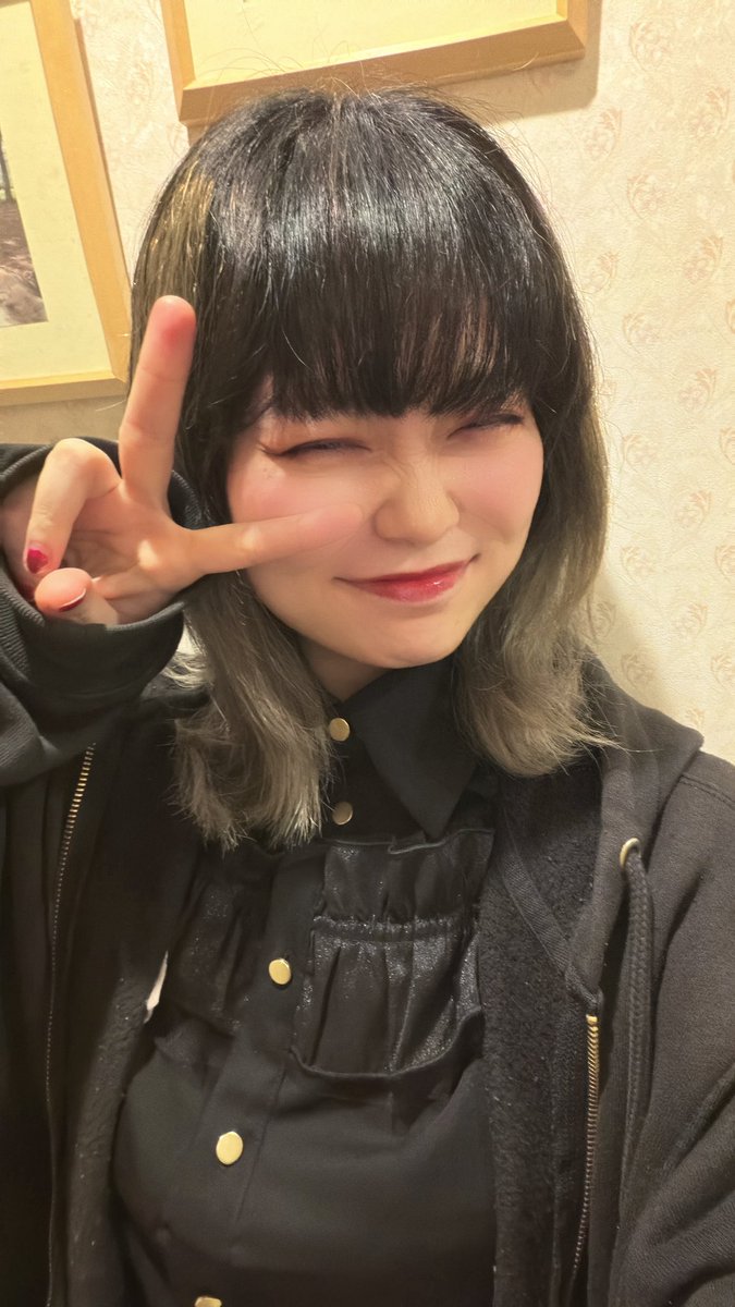 本日はこちら！
2月遠征正真正銘のラストです！！

今日はもう少しご予約増えると嬉しいなあ...😭
お待ちしております😫！！！

（昨日しれっと配ってましたが、バレンタインデーなのでご予約の方にはサイン入り🍫お渡ししてますよ🥺🤍）