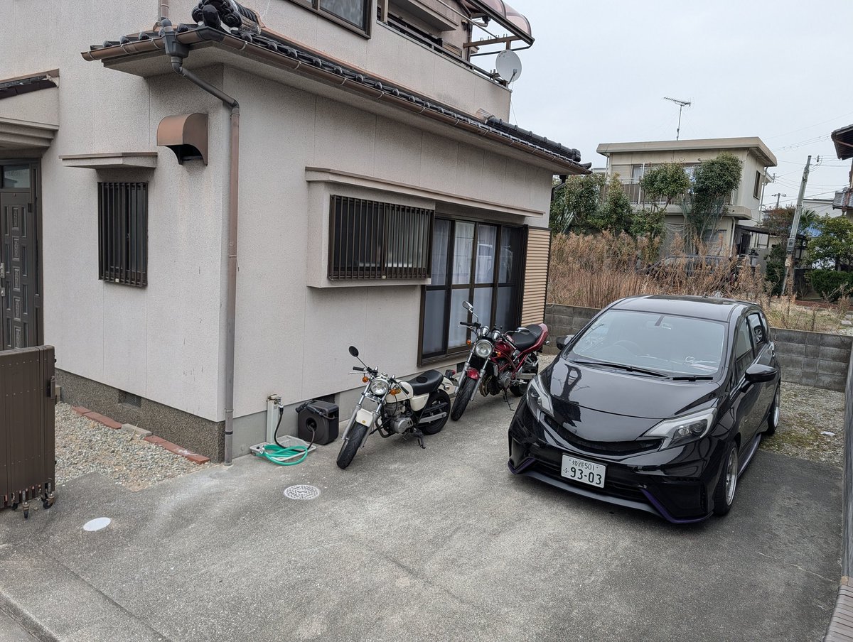 Purplenismo's tweet photo. 新しいお家
賃貸だけどとりあえず一軒家
早くガレージに住みたい https://t.co/FGh2i1R21u