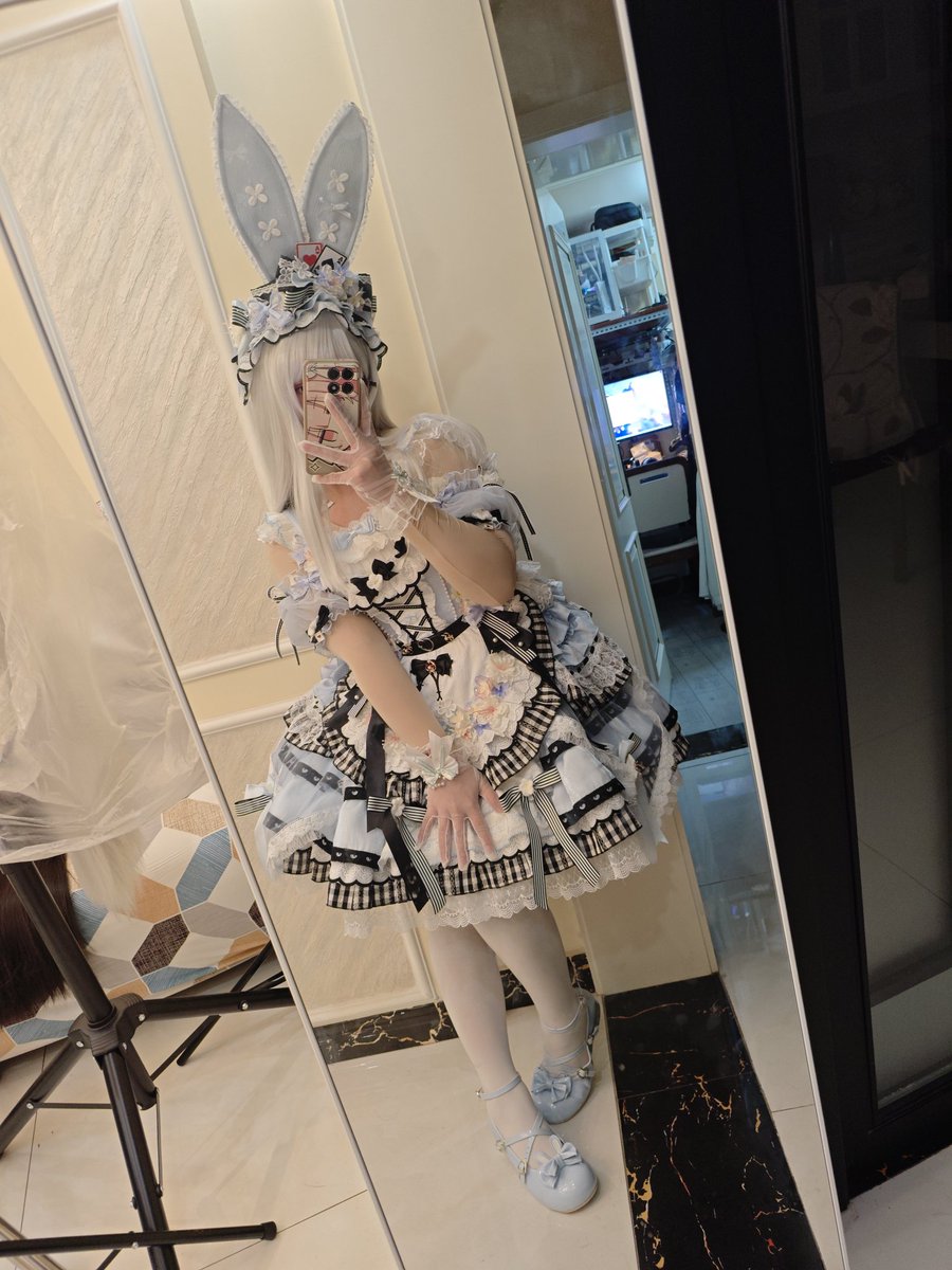 guyanguyuya's tweet photo. 新裙子和新kig皮到了
Ciallo～(∠・ω< )⌒☆
(叠甲：家里光线不好，不会化妆，拍照低手，没p图，手机直出，凑合看看��)
#Lolita #kigurimi #着ぐるみ https://t.co/m1Hwt7KEk7