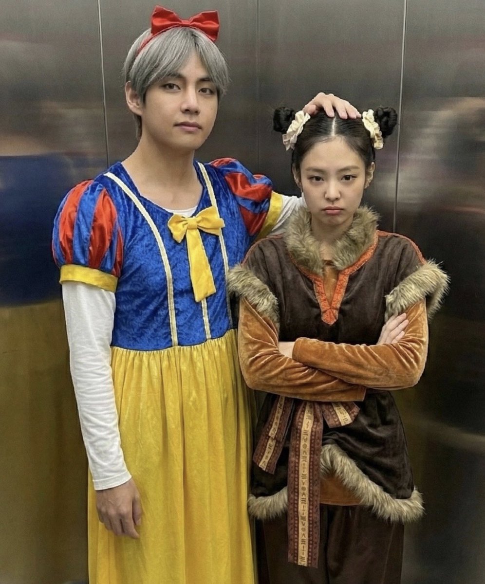 Snow White and Kristoff 🍎👶🏻