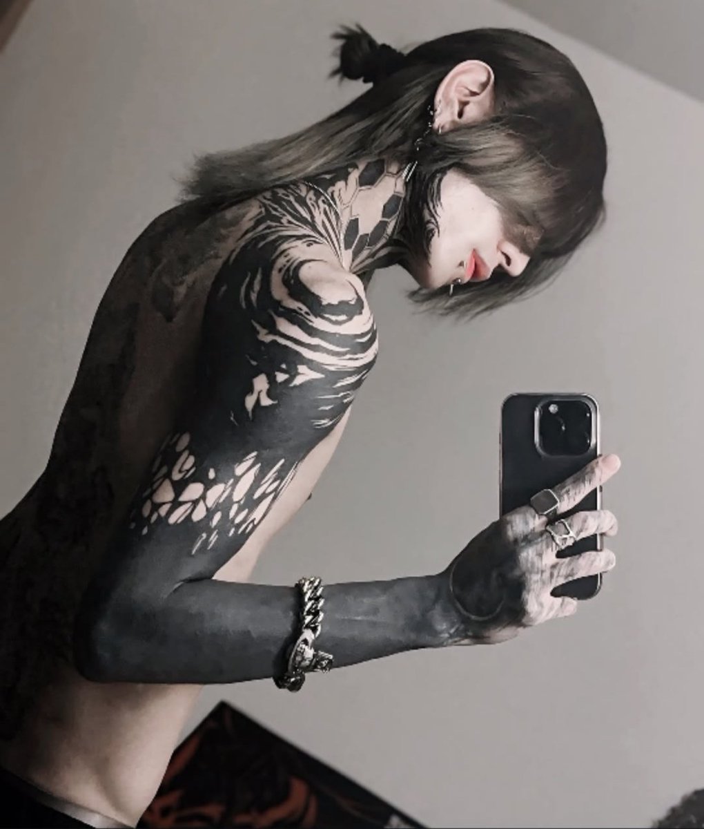 𝐀𝐜𝐚𝐦𝐩𝐚𝐦𝐞𝐧𝐭𝐨 𝐇𝐞𝐥𝐢𝐨𝐧 tweet media