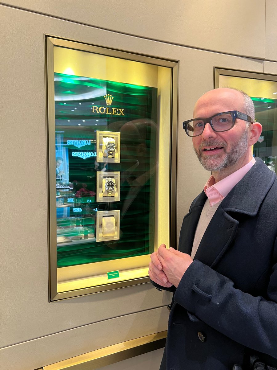 daviesbj's tweet photo. A man in his natural habitat https://t.co/OkHN3p5sSC