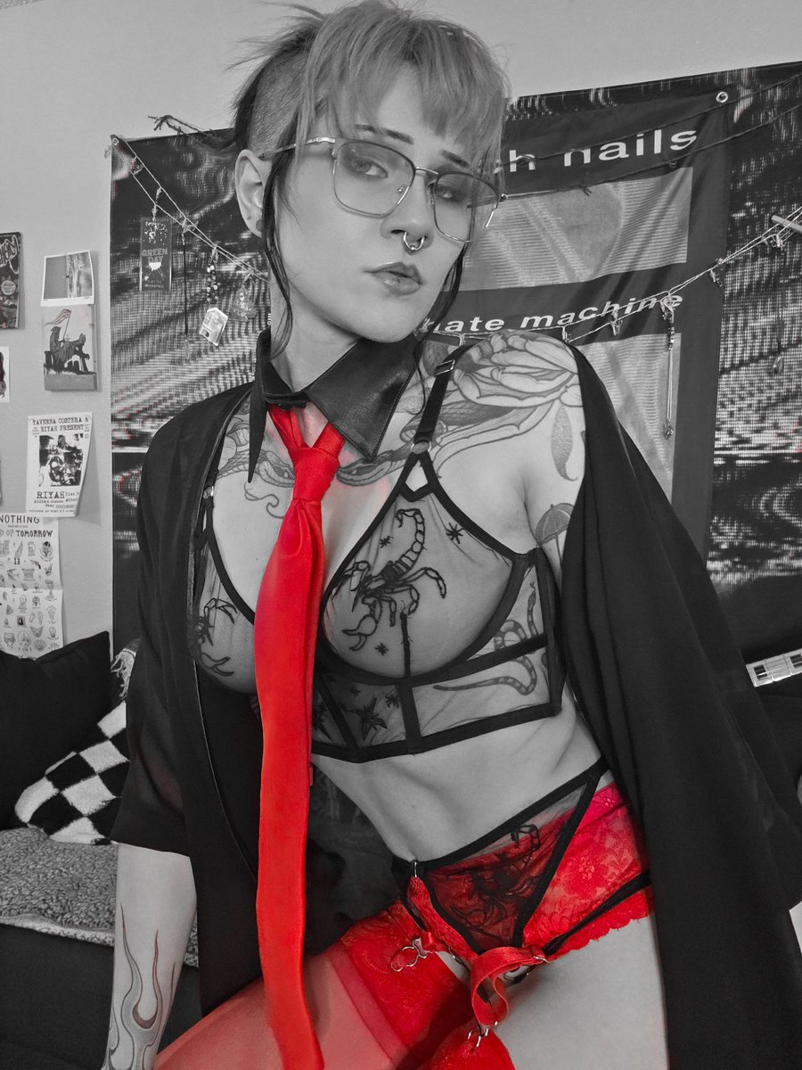 Adalind Gray ✨ Punk Rock Pornstar tweet media