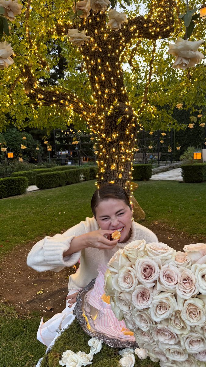 PortalSelenaBR's tweet image. Amor!

Selena Gomez comemorando o Valentine’s Day com Benny Blanco. ❤️