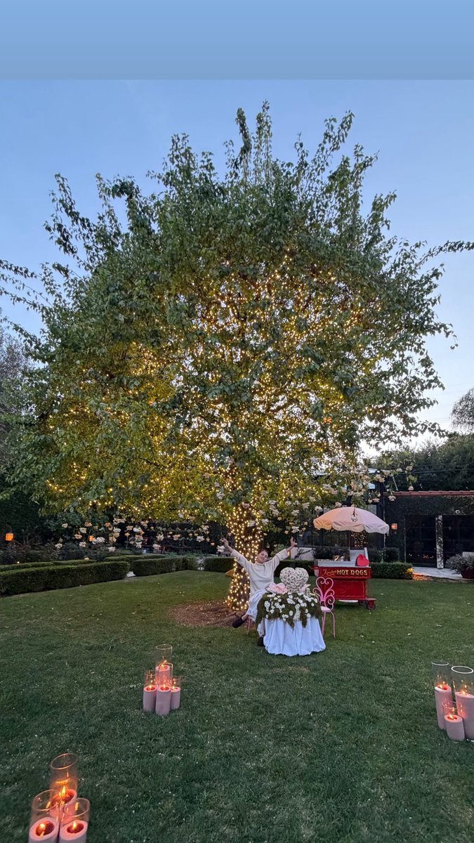 PortalSelenaBR's tweet image. Amor!

Selena Gomez comemorando o Valentine’s Day com Benny Blanco. ❤️